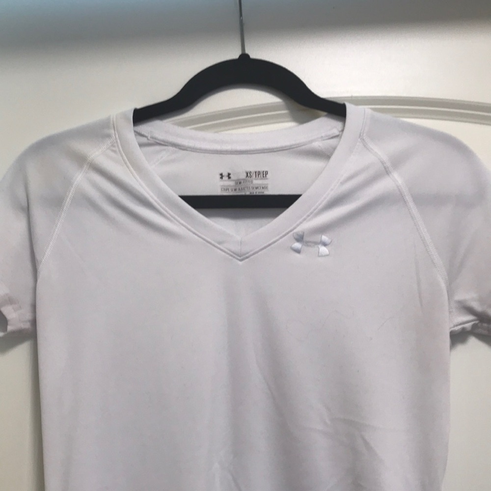 Workout top - Picture 3 of 3